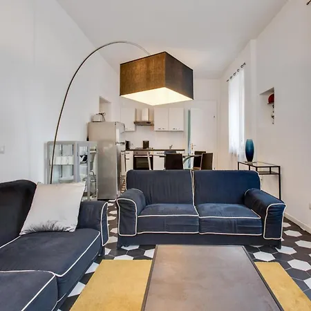 Apartment Marieclaire Maison Au Theatre